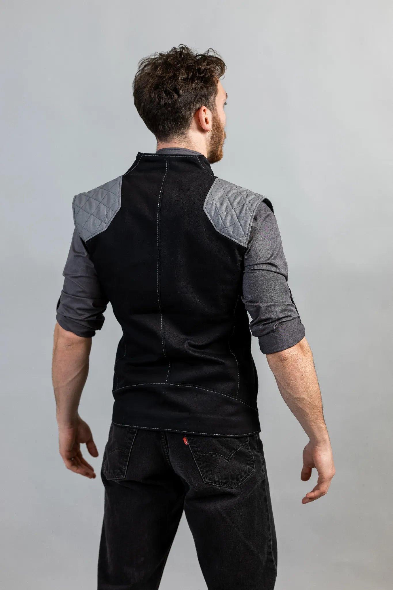 Smuggler Vest - Obsidian [Mens]